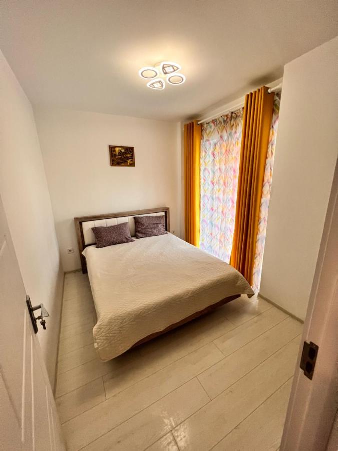 2 Rooms Apartment Airy & Bright Relax Iasi Buitenkant foto
